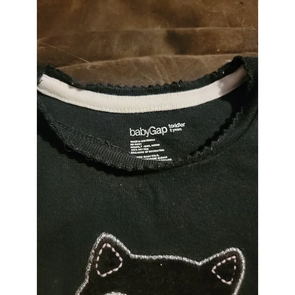 Baby gap black cat Halloween top size 2t 2 years